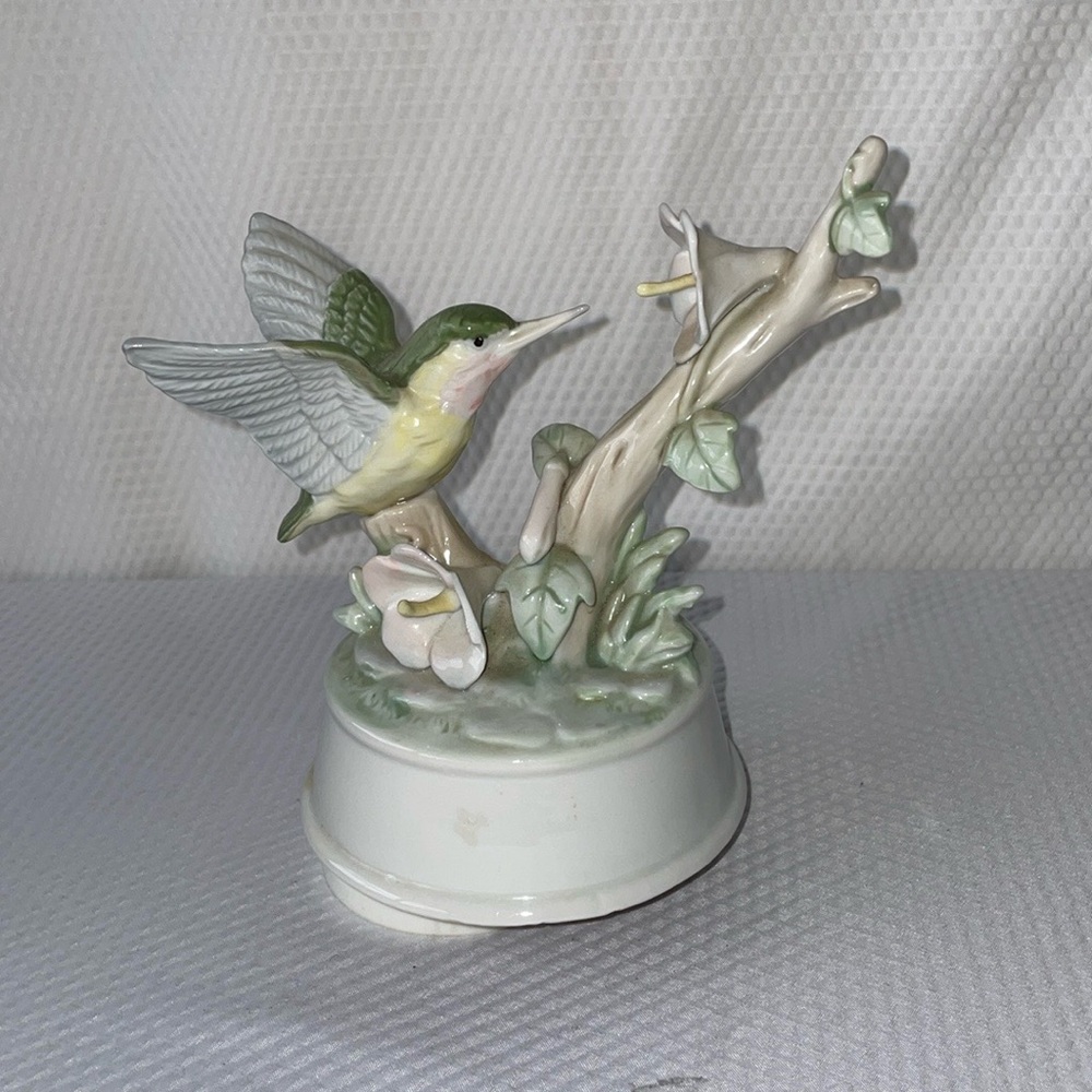 Vintage Hummingbird Perched on a Branch Rotating Music Box.